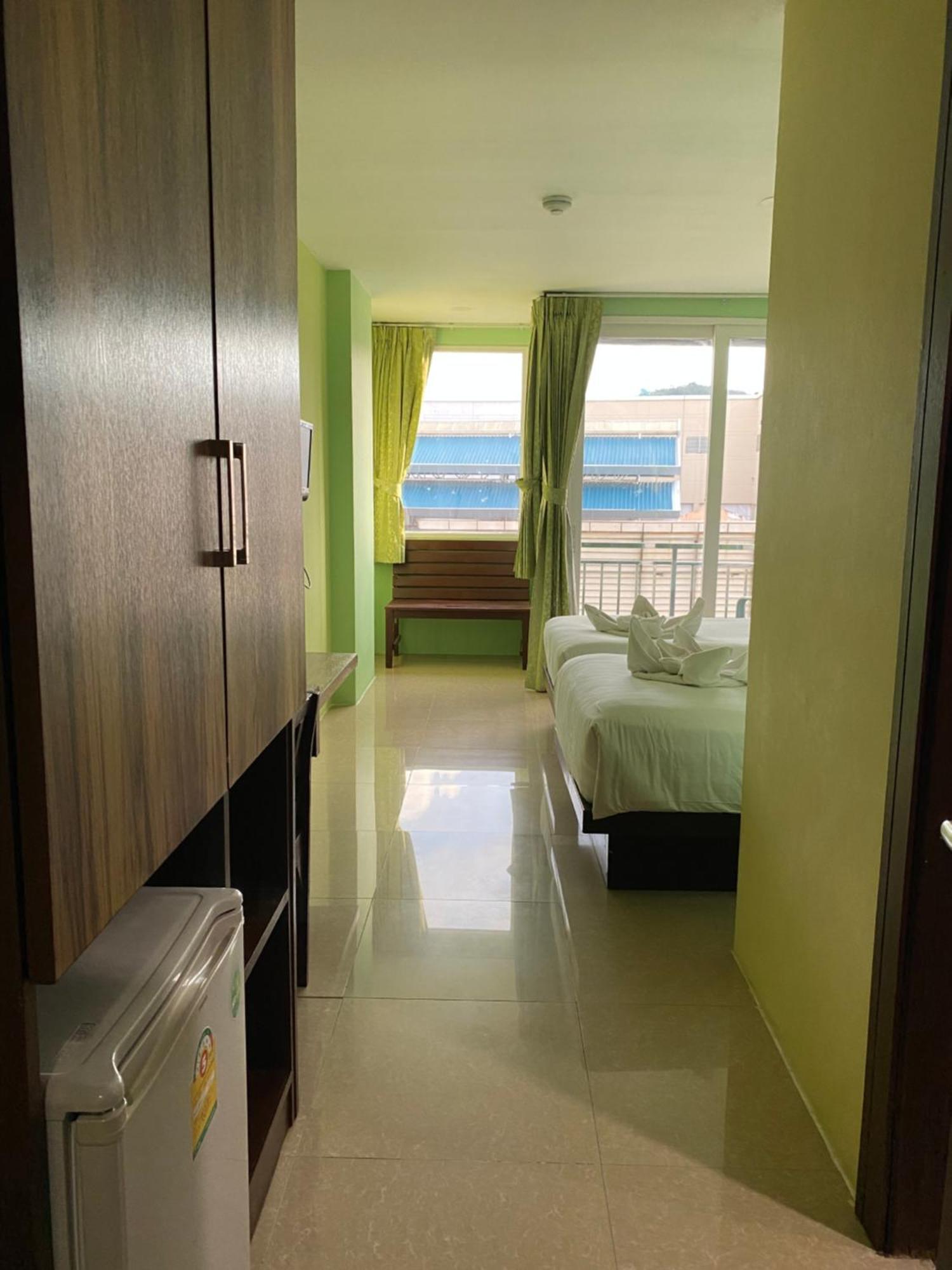 77 Patong Hotel & Spa Chambre photo